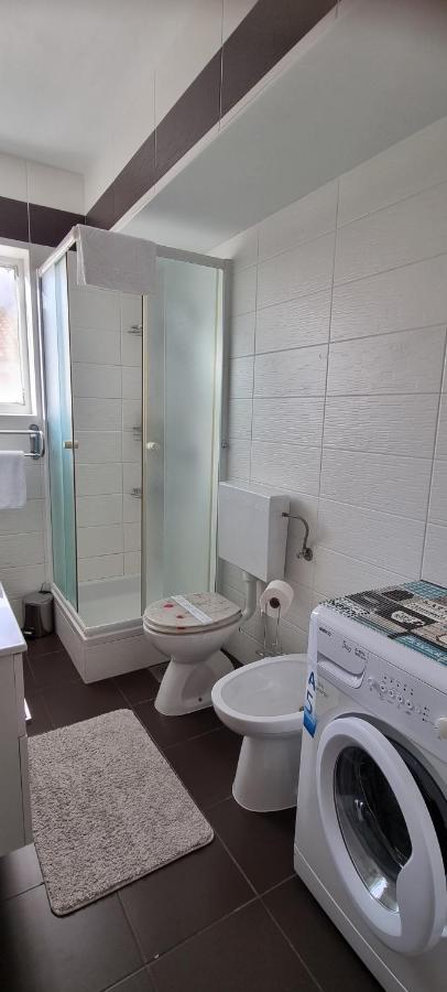 Apartman Odin Cizici Exterior photo